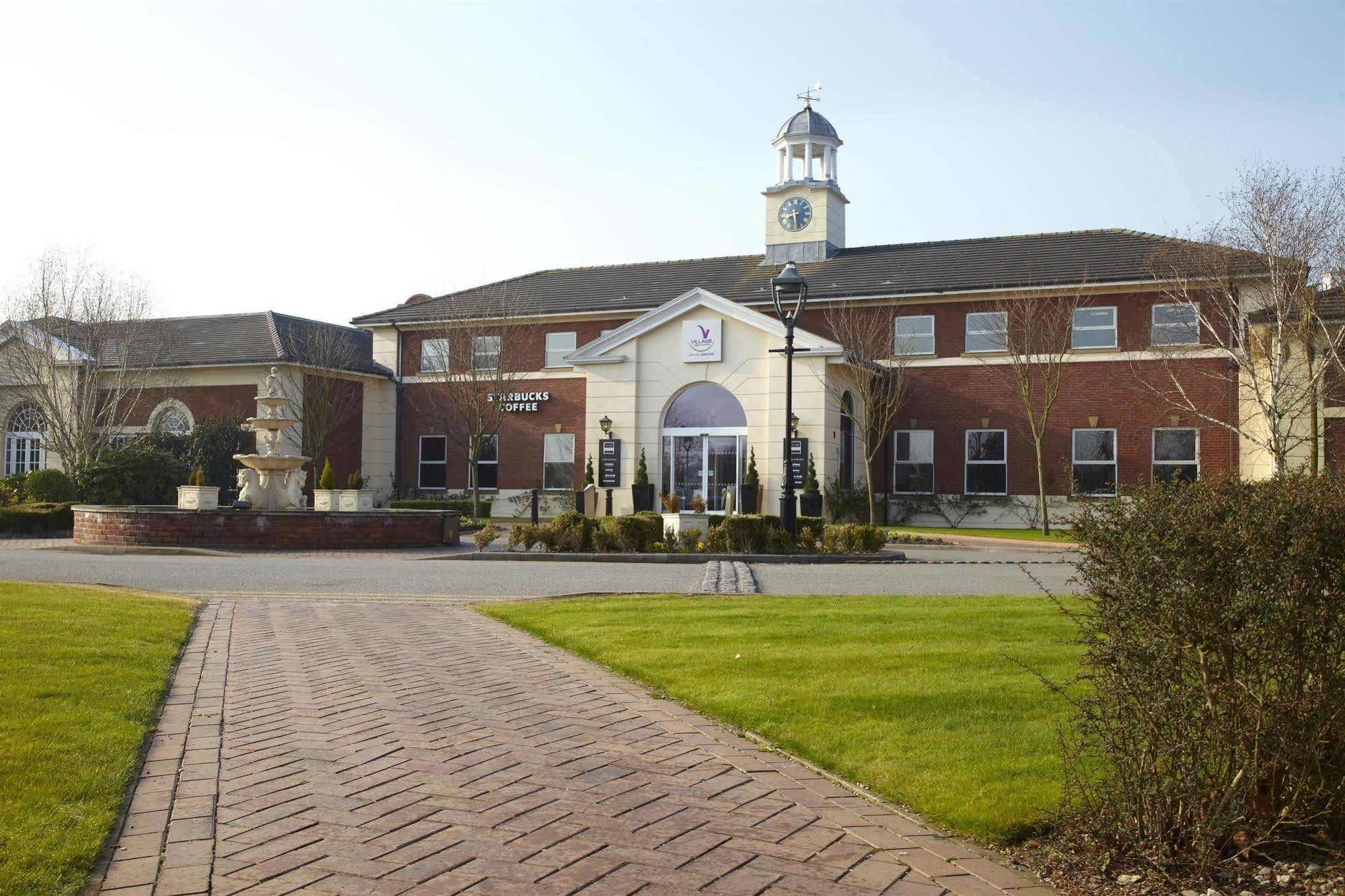 Village Hotel Chester St David'S Ewloe Экстерьер фото
